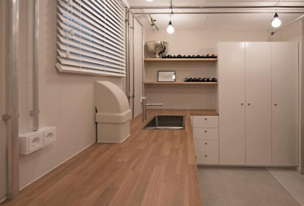 Nature Inspiration Apartment With Balcony & Grill Bbq In Duisburg Mitte Central Station 10 Mins & Big Tv With Photo Lights Extérieur photo